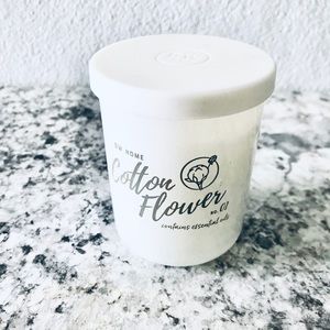DW Home Mini 3.8 oz Cotton Flower Candle NEW